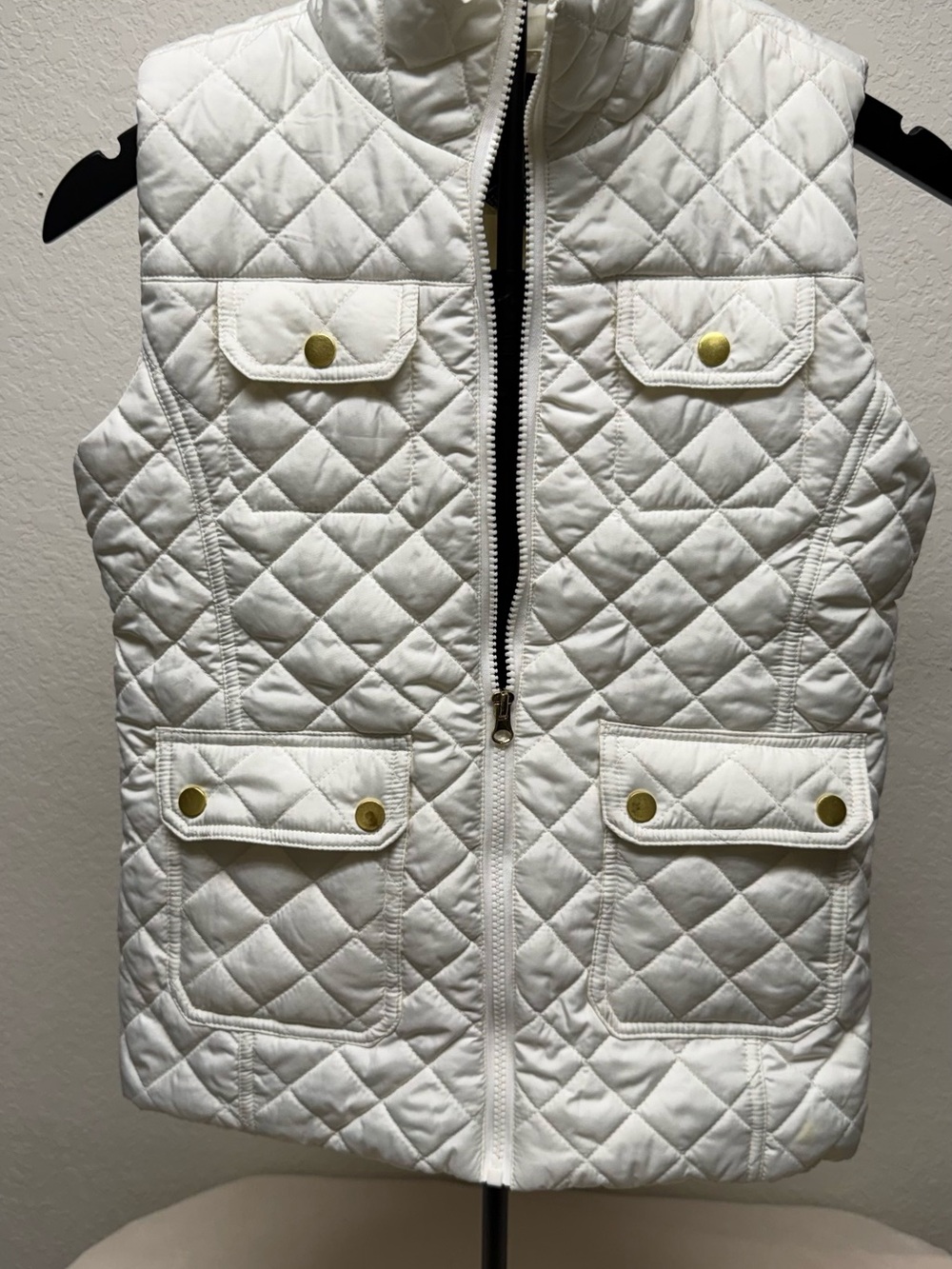 Me Jane Quilted White Puffer Vest with Gold-Tone Snaps